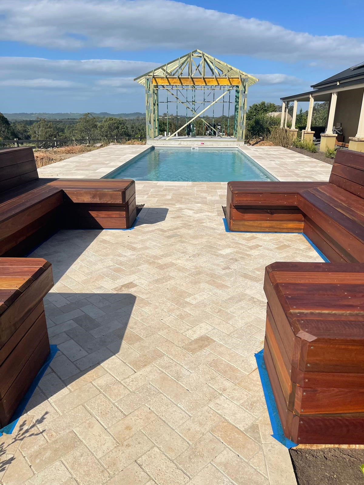 Coastal Beige Tumbled Travertine Paver 100X100X30