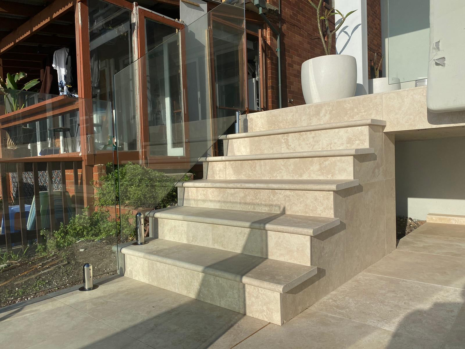 Ivory Cloud Honed & Filled Travertine Light Tile 305X75X12