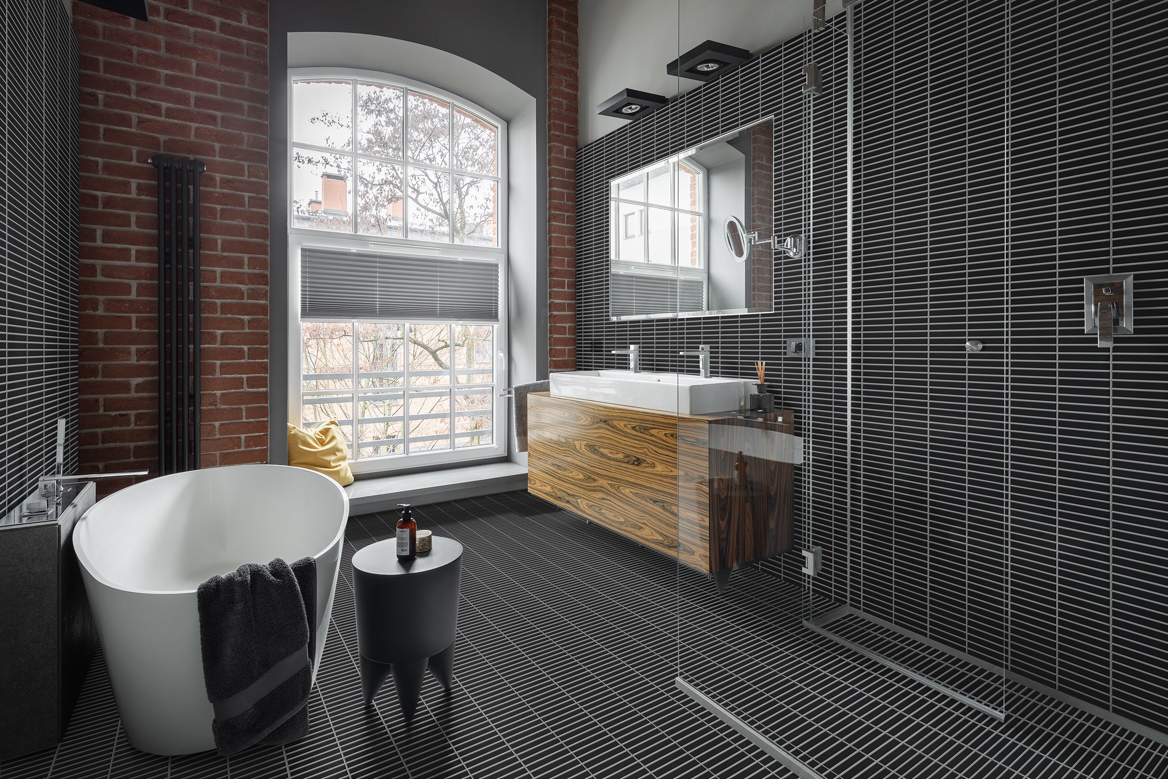 Kit Kat Black Satin Mosaic 22.5x146.5