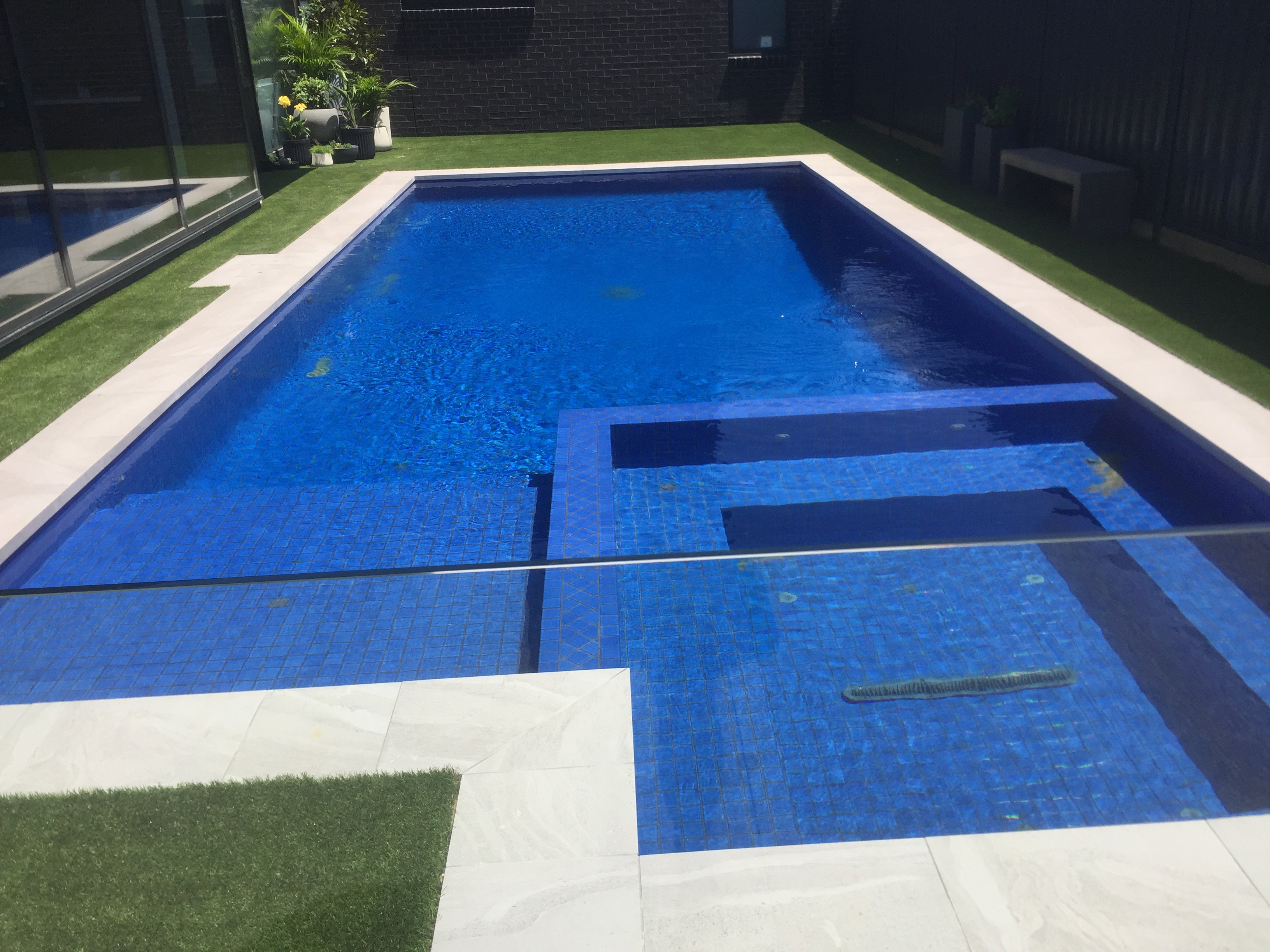 Maris Royal Blue 47x47 Mosaic