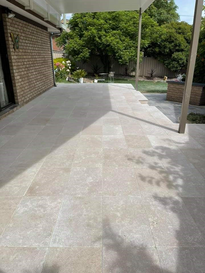 Desert Taupe Tumbled & Acid Washed Limestone Tile 610X406X12